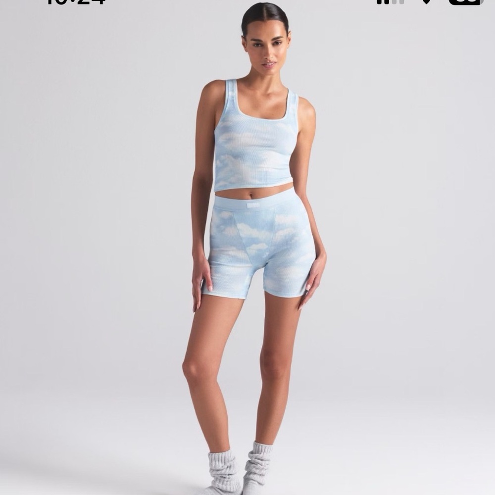 NWOT SKIMS SIZE XXS - Sky‎ Blue quartz Cloud print Rib Boxer Briefs